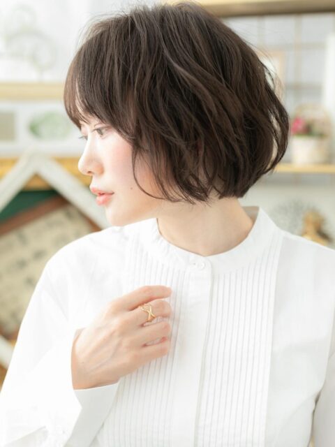 大人可愛いシースルーバングマッシュボブ20代30代