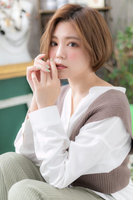 小顔前下がりボブ外国人風オレンジブラウン