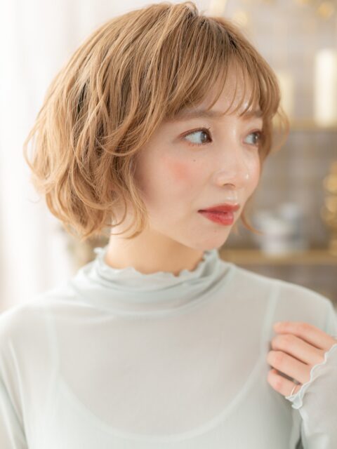 大人可愛いハイトーンボブパーマ20代30代