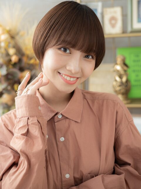 大人可愛いマロンベージュ小顔ショート20代30代