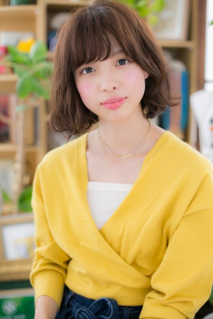 斜めバング♪くせ毛風ガーリーボブ