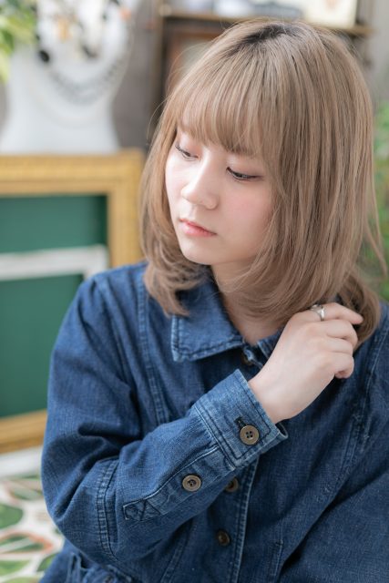 外国人風ブロンドカラー透け感小顔ワンカール