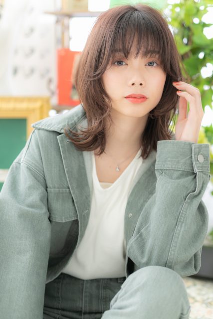 大人かわいいシースルー前髪3Dレイヤーミディ