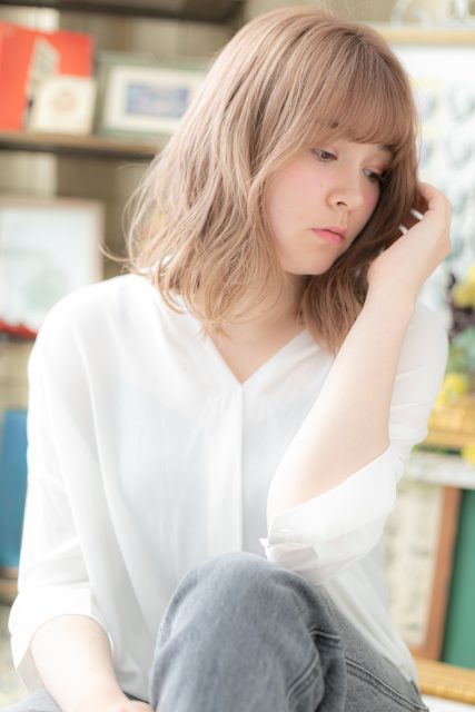 フレンチガーリー外国人風小顔エアリーミディ