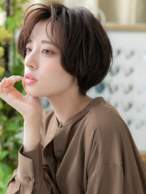 大人可愛いアップバングショート20代30代