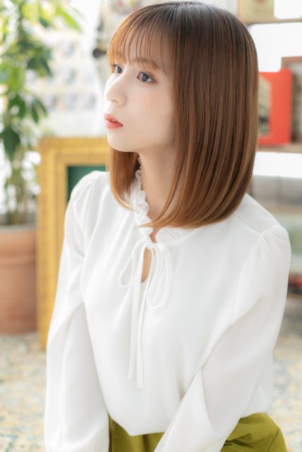 インナーカラー外国人風小顔シースルーバング