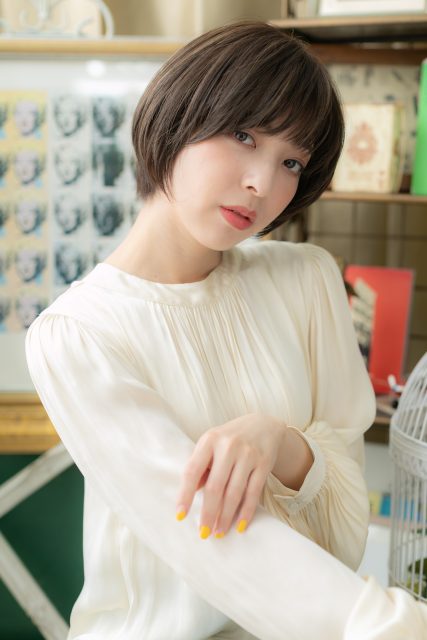 耳かけも◎黒髪斜めバング小顔クールショート