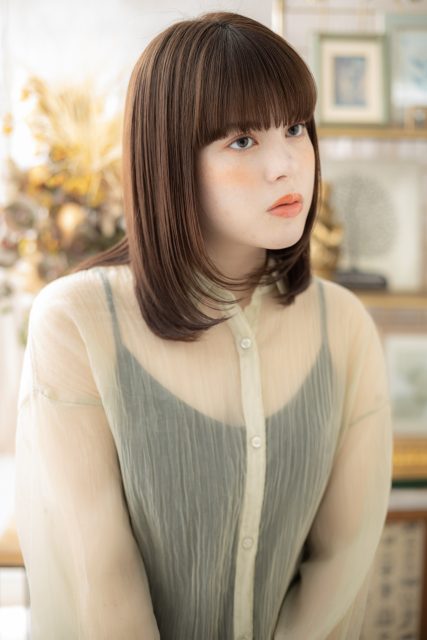 ぱっつん前髪大人可愛い小顔エアストレート