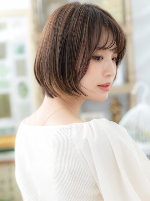 ショコラアッシュ透明感小顔ミニボブ20代30代