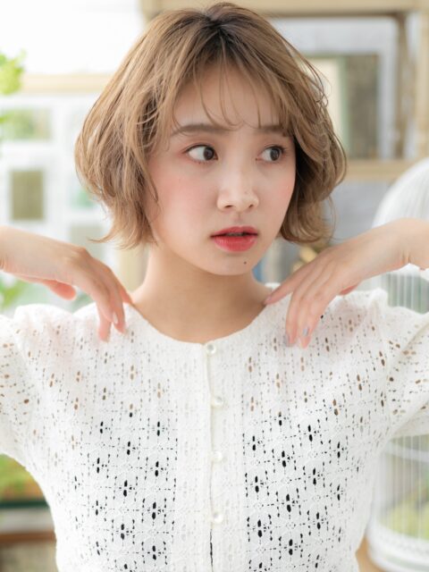 大人可愛い小顔ショートパーマ20代30代