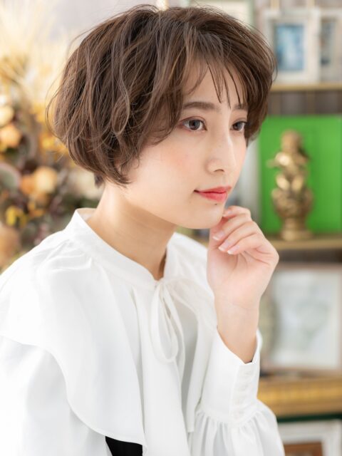 乾かすだけ抜け感フェザーショートヘア20代30代