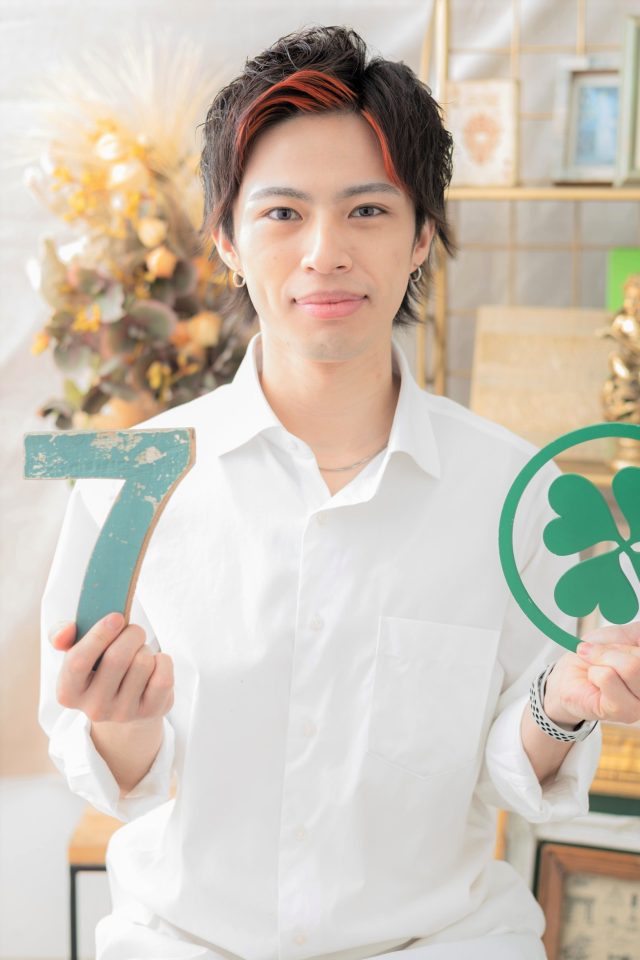 鶴貝 幸哉
