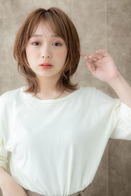 大人かわいい◎20代30代ウルフボブ×ミルクティーカラー