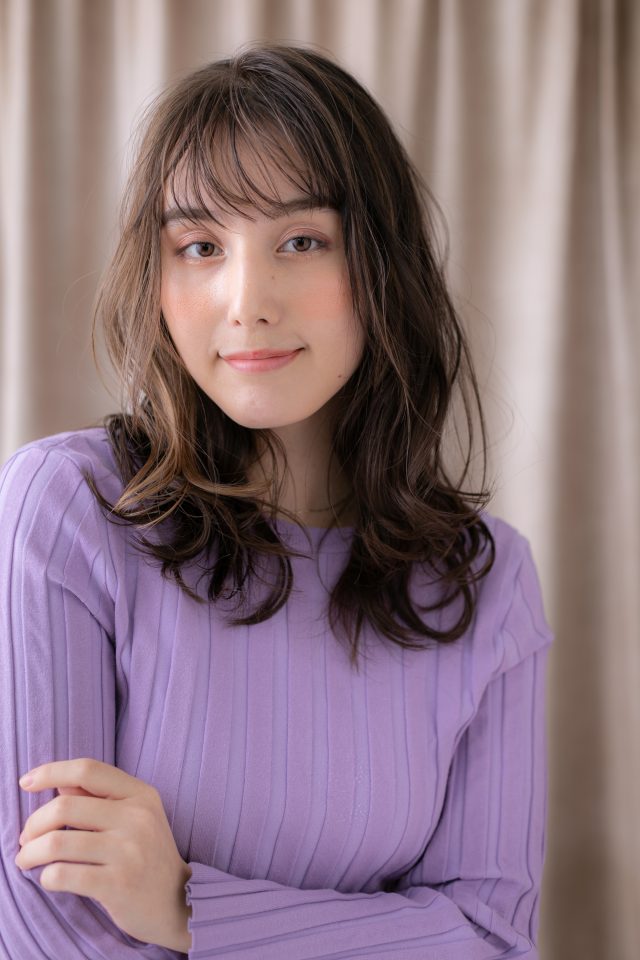 大人かわいいモカベージュナチュラルロブヘアー美肌20代30代40代