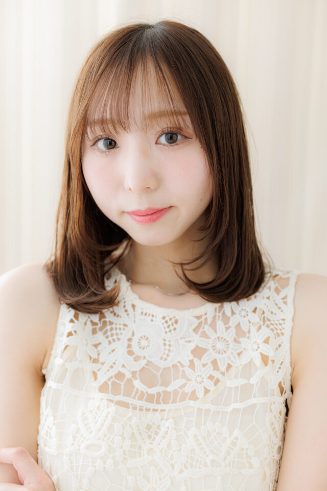 大人可愛いグレージュミディ20代30代
