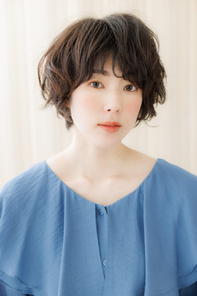 大人可愛い小顔ショートパーマ20代30代