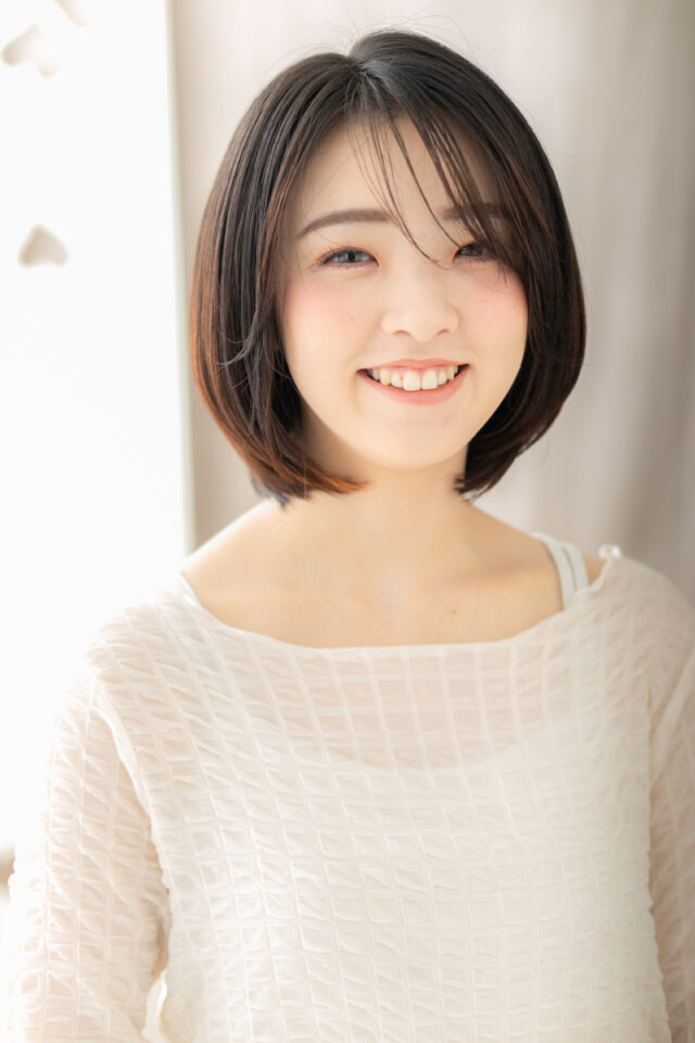 大人可愛い小顔ショート20代30代