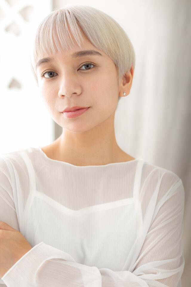 大人可愛いハイトーンショート20代30代