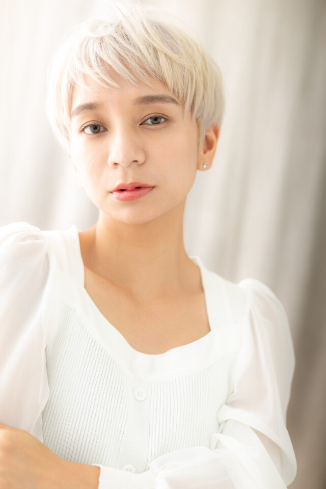 大人可愛いハイトーンショート20代30代