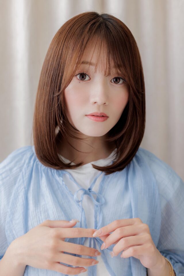大人可愛いミディアムレイヤー20代30代