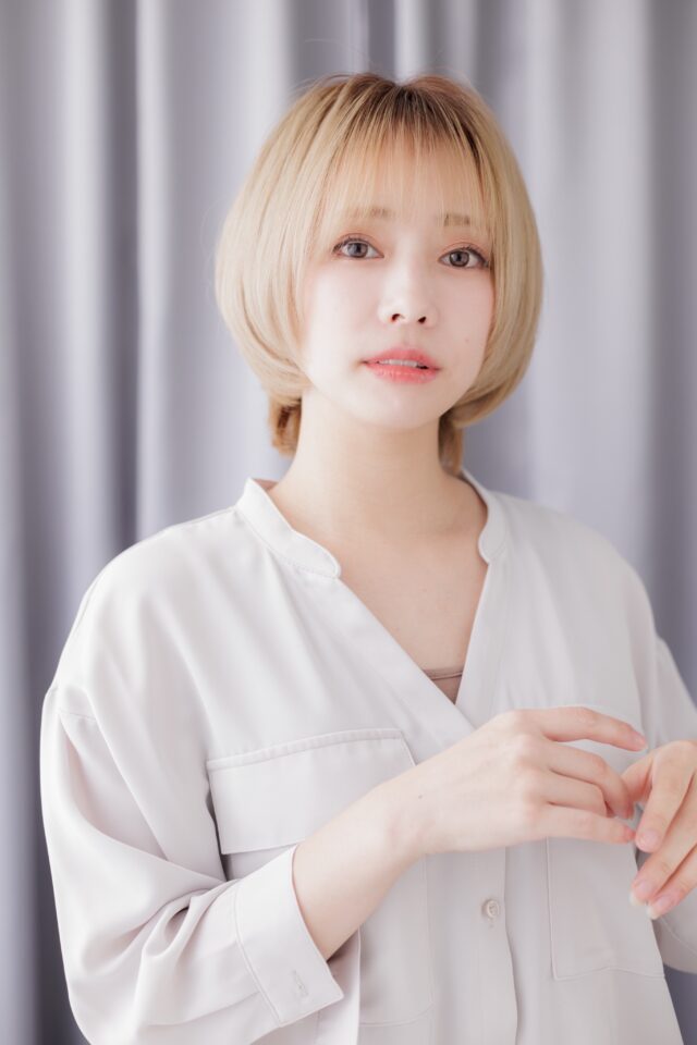 大人可愛いハイトーン小顔ボブ20代30代